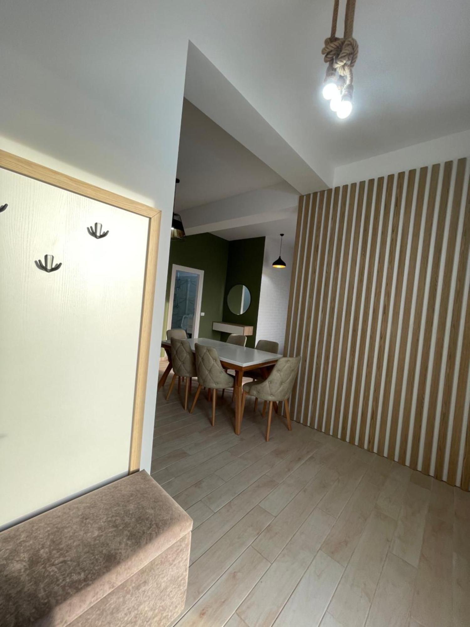 Perla Luxury Apartment - Private Patio & Parking Vlore Exterior photo