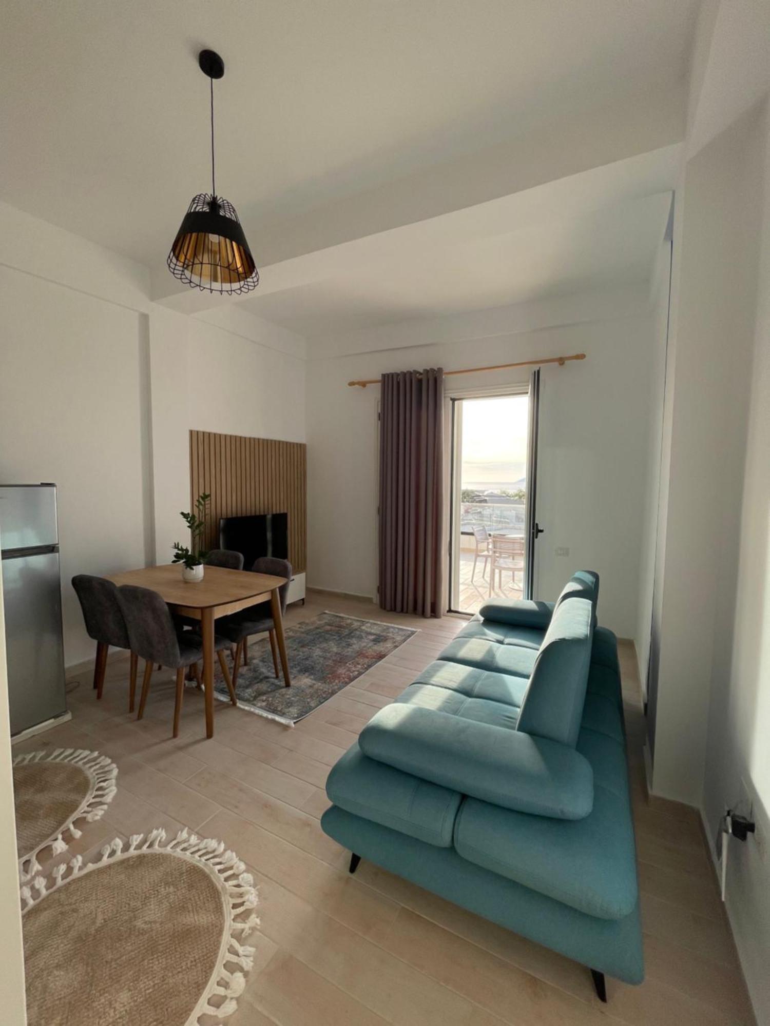 Perla Luxury Apartment - Private Patio & Parking Vlore Exterior photo