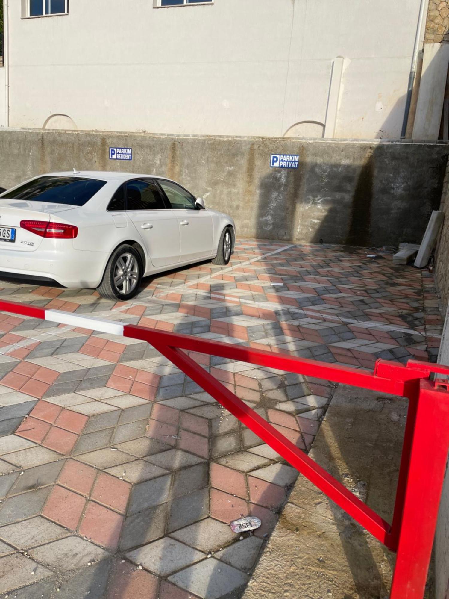 Perla Luxury Apartment - Private Patio & Parking Vlore Exterior photo
